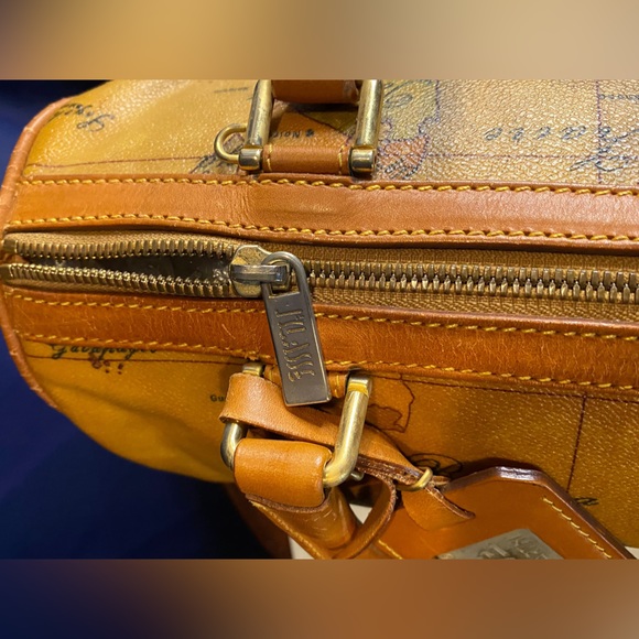 Alviero Martini Boston Bag - Picture 4 of 11